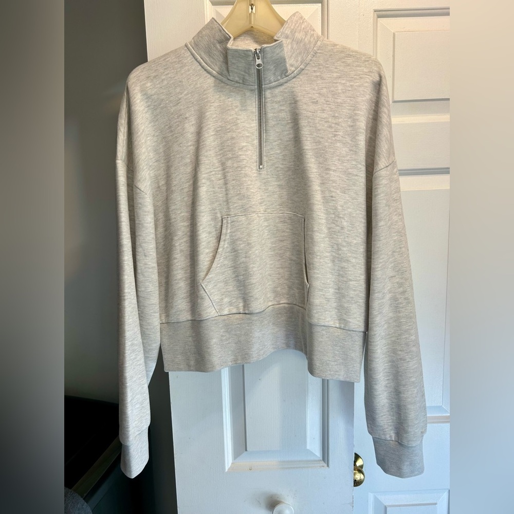 Levi’s grey quarter zip